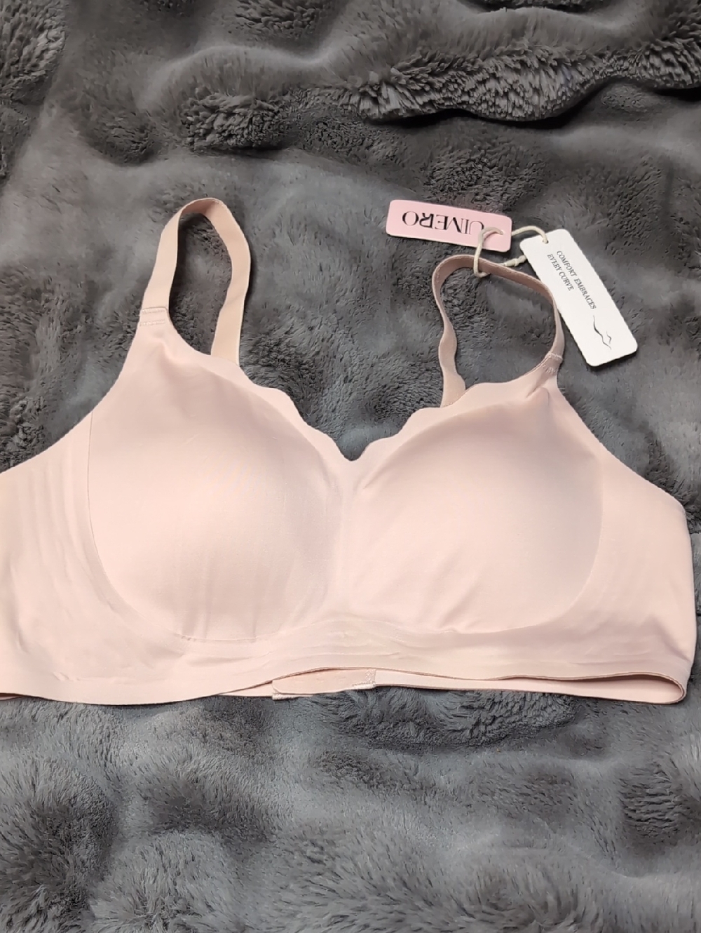 Uimero Seamless Light Pink Wireless Bra - Smooth Support